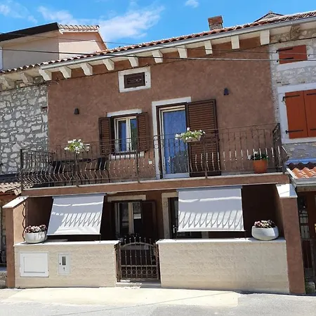 Nona Nina Holiday House Apartment *