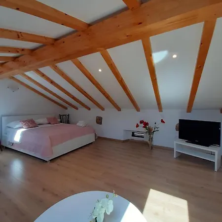 Apartment Nona Nina Holiday House