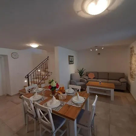 Nona Nina Holiday House Apartment